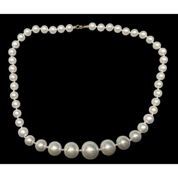 Vintage Elegant Hand Knotted Graduated Faux Pearl Necklace - Picture 1 of 5